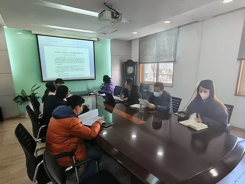 “五年奮進路，城市煥新顏”宏嘉公司研討城市更新五年發(fā)展方案